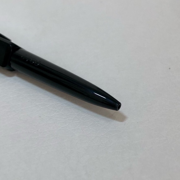 Huda Beauty #BOMBBROWS Microshade Brow Pencil In Light Brown - Picture 8 of 10